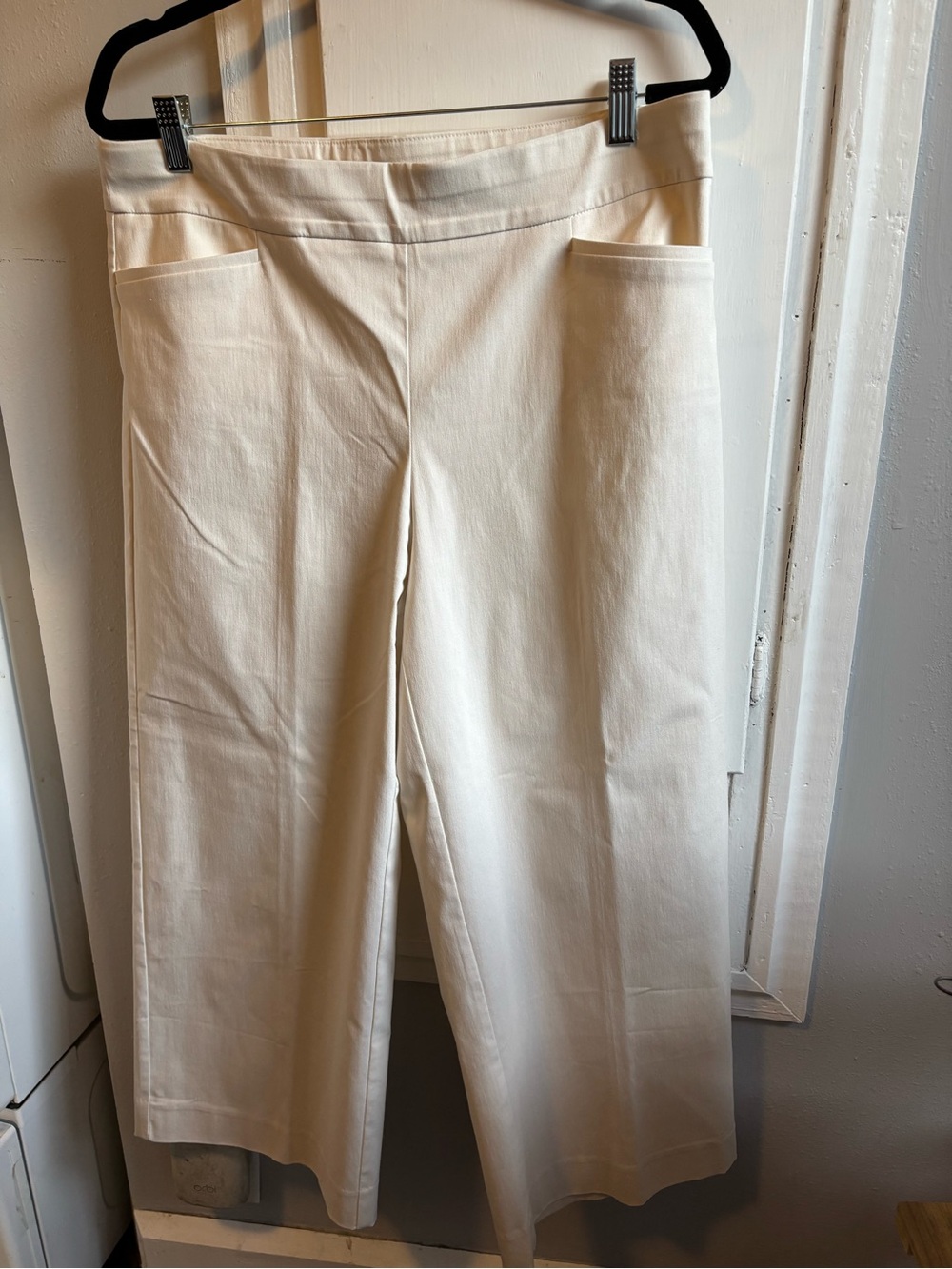 Chico's Off-White Wide-Leg Pull-On Pants with Front Patch Pockets
